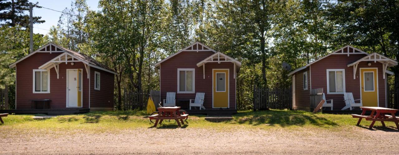 Complexe D'Hebergement La Maison Touristique Dugas Caraquet Kültér fotó